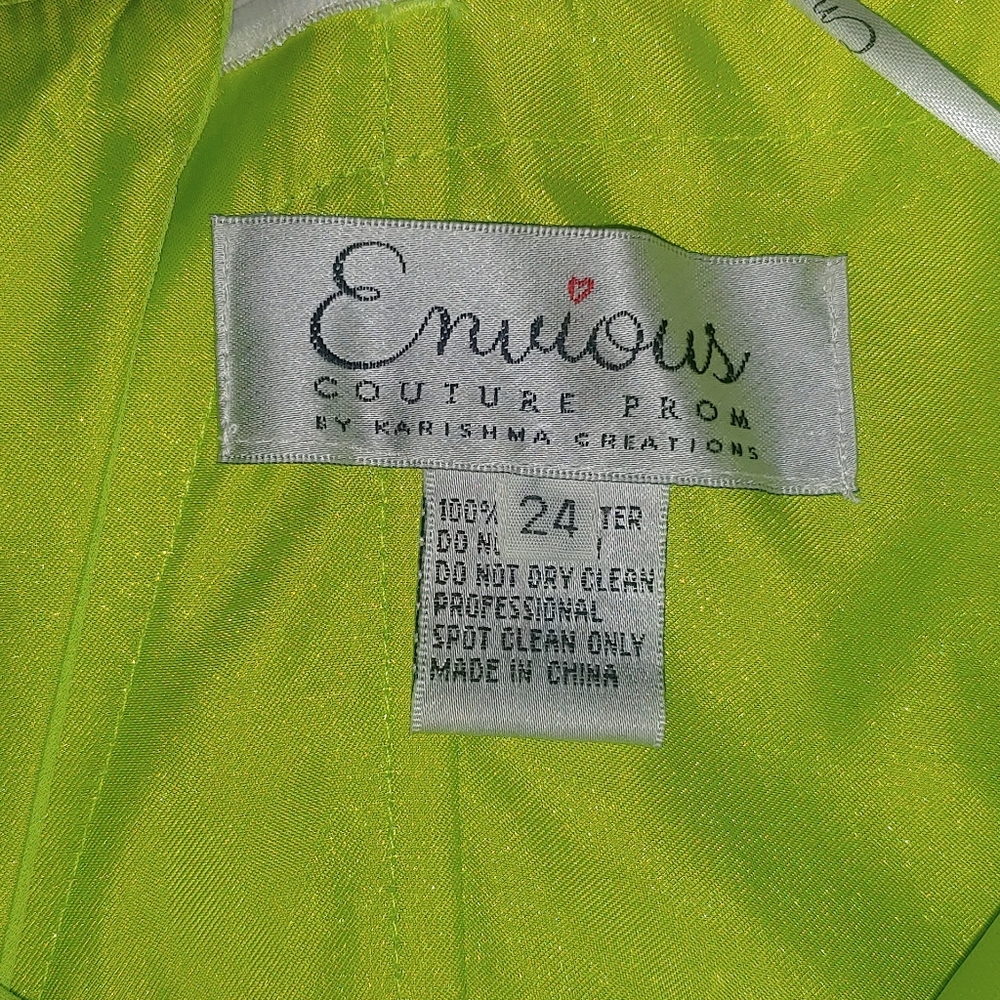 Envious Couture Prom Dress - Picture 11 of 12